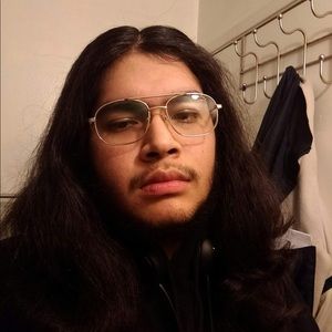 Meet your Posher, Luis